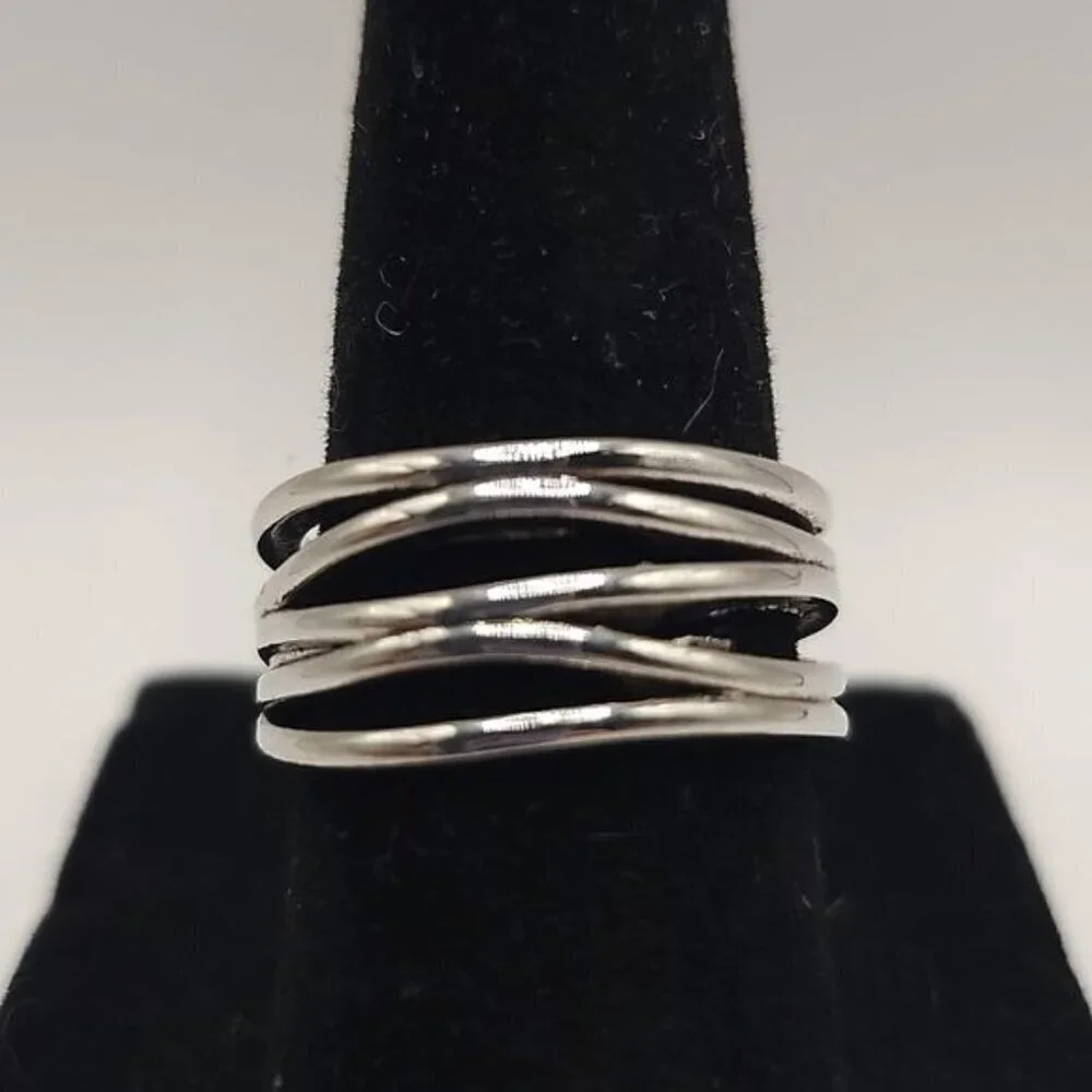 Vintage-Style Silver Multi Layer Design Ring‎ Size 6 (NWOT)